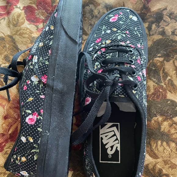 vans dot to flower shoes